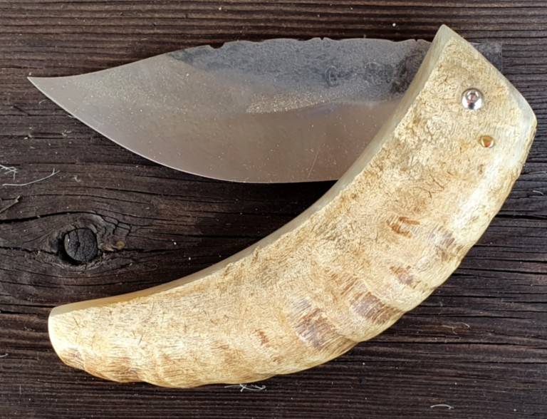 Couteau corse acier corne de bélier