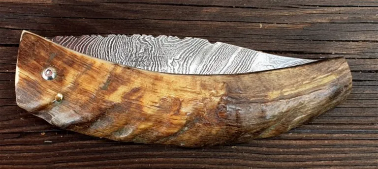 Couteau corse Martelloni lame damas