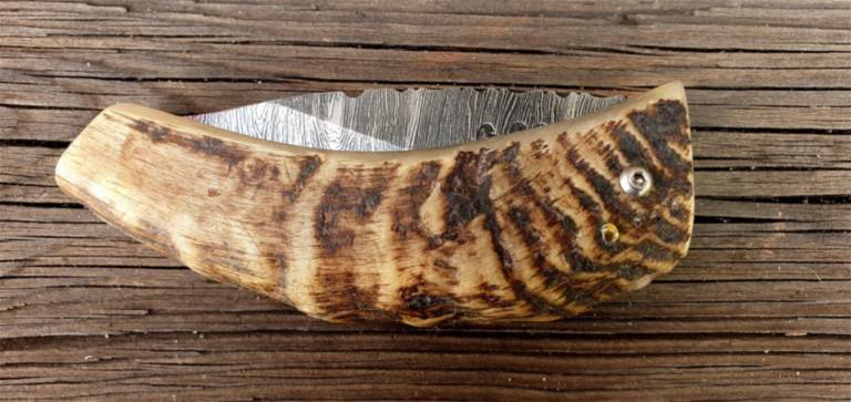 Couteau corse Martelloni lame damas Couteau corse Martelloni lame damas