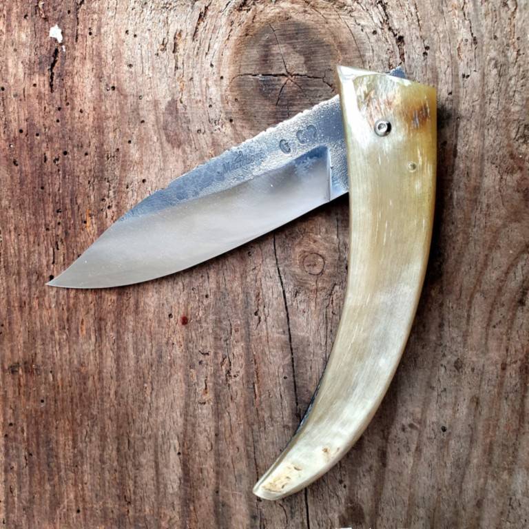 Couteau corse acier corne de bélier Couteau corse Martelloni acier corne de bélier