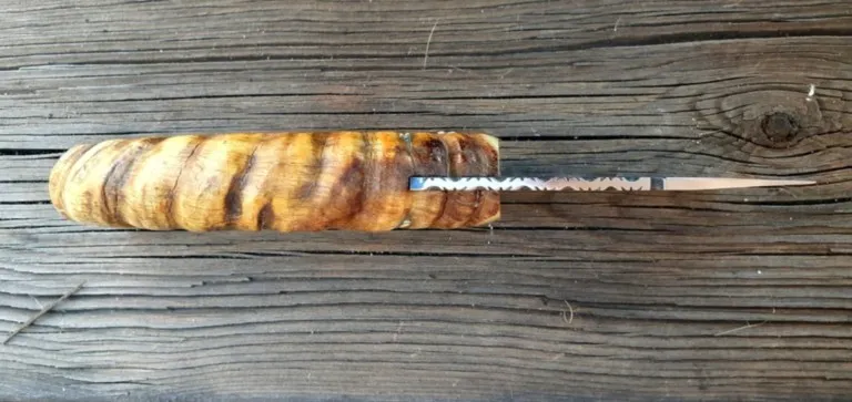 Couteau corse Martelloni Pliant Acier type curnicciolu