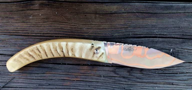 Couteau Corse Curnicciolu Lame acier et cuivre