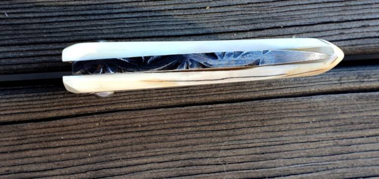 Mini couteau Corse martelloni manche phacochère lame damas Mini couteau Corse martelloni manche phacochère lame damas