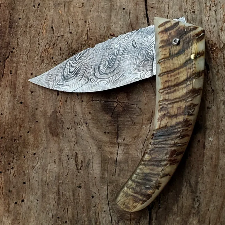 couteau corse martelloni Pliant damas acier 