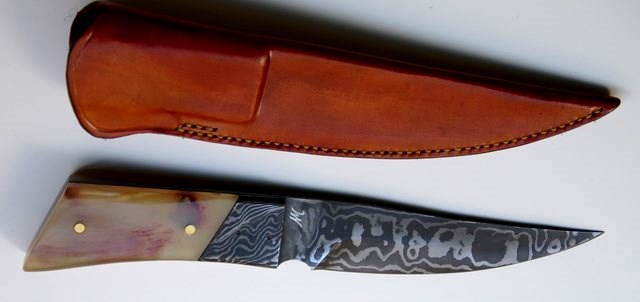 Couteau de chasse en damas