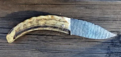 Couteau corse Martelloni lame damas mosaïque